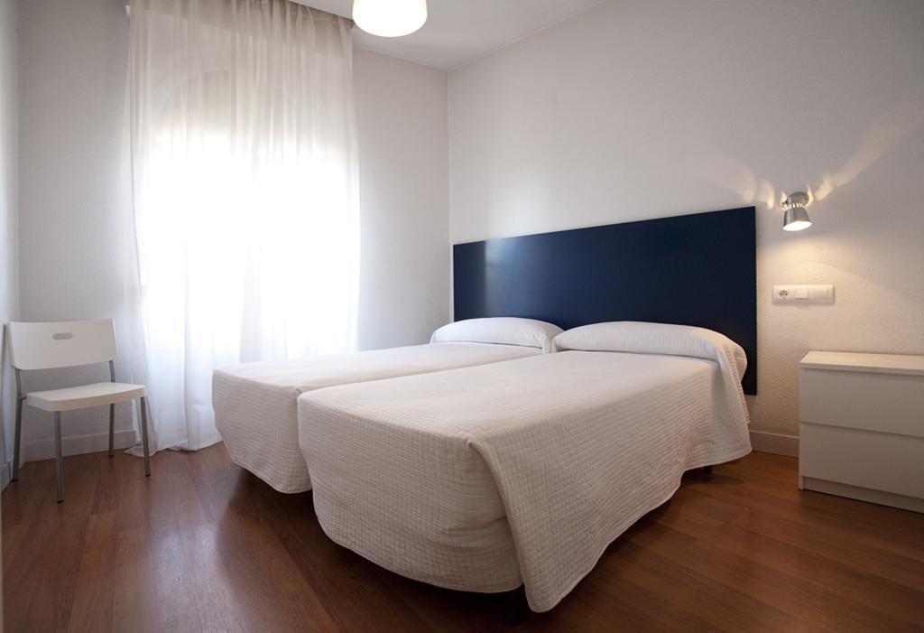 Hostal Santa Isabel Madrid Chambre photo